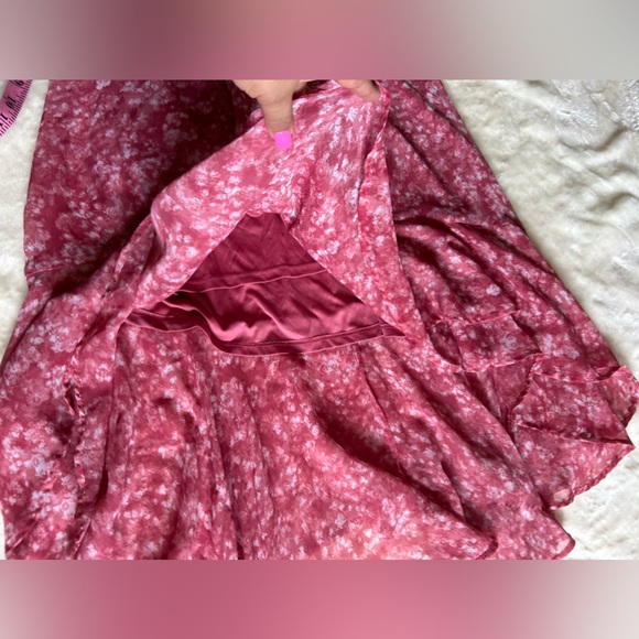 SIMPLY VERA
VERAWANG asymmetrical long sleeve dress size large - Picture 6 of 9